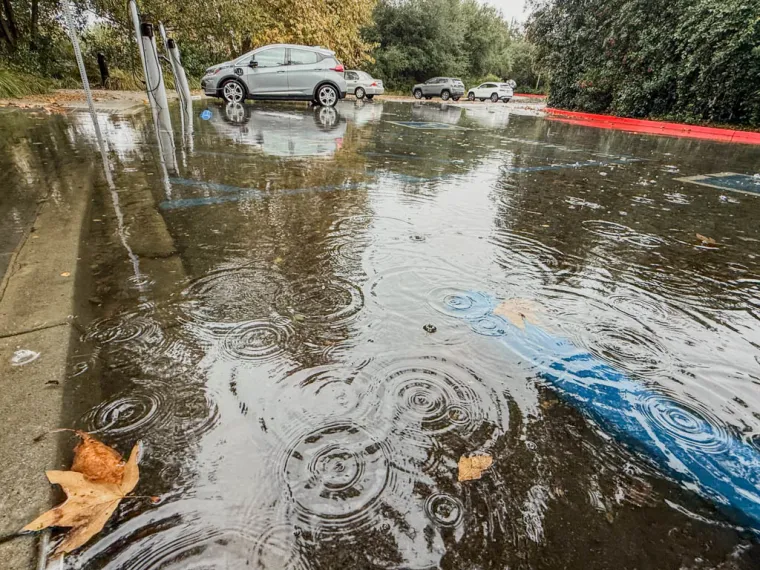 Probudili se okovani snijegom i pod vodom: Pogodio ih je fenomen 'atmosferske rijeke'
