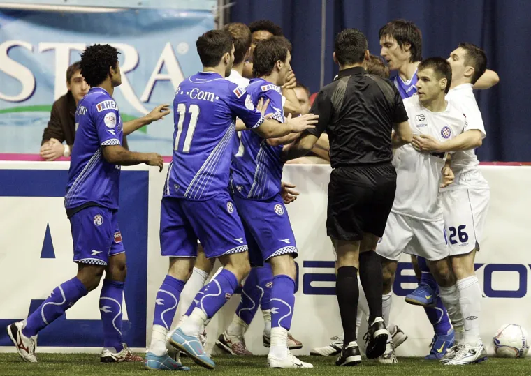 Ovo je najveća tučnjava igrača Dinama i Hajduka! Blagdansko vrijeme nosi i tamne strane rivalstva