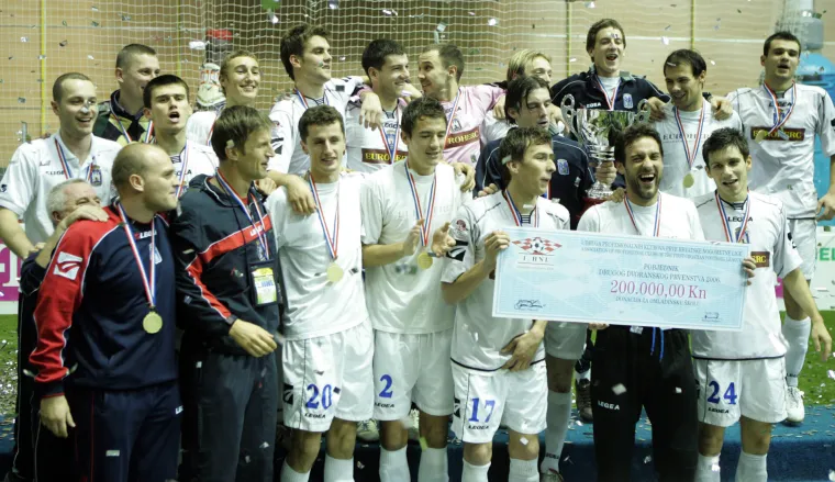 Ovo je najveća tučnjava igrača Dinama i Hajduka! Blagdansko vrijeme nosi i tamne strane rivalstva