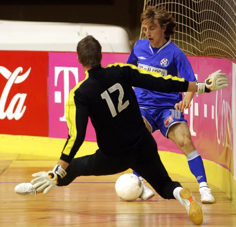 Ovo je najveća tučnjava igrača Dinama i Hajduka! Blagdansko vrijeme nosi i tamne strane rivalstva