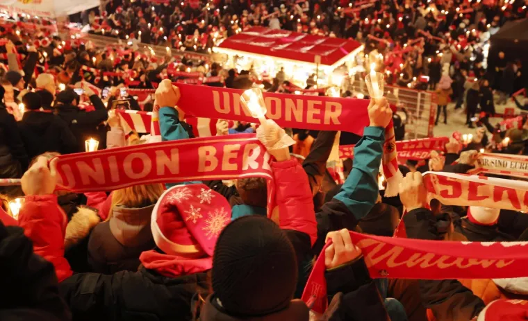 Skoro 30 tisuća ljudi do&scaron;lo na stadion uoči Božića, sada svi pričaju o onome &scaron;to su radili