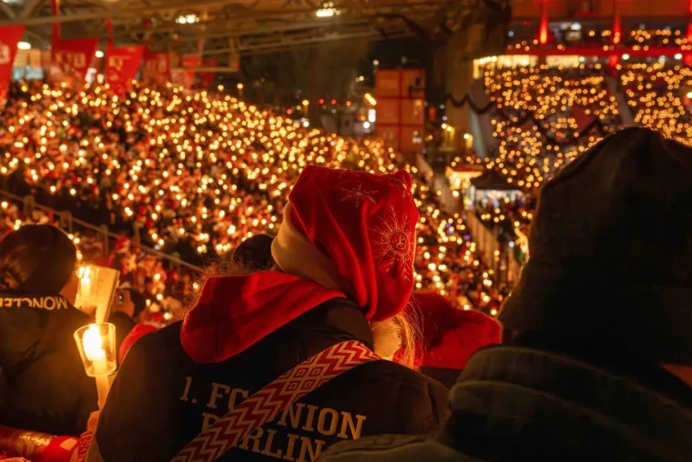 Skoro 30 tisuća ljudi do&scaron;lo na stadion uoči Božića, sada svi pričaju o onome &scaron;to su radili