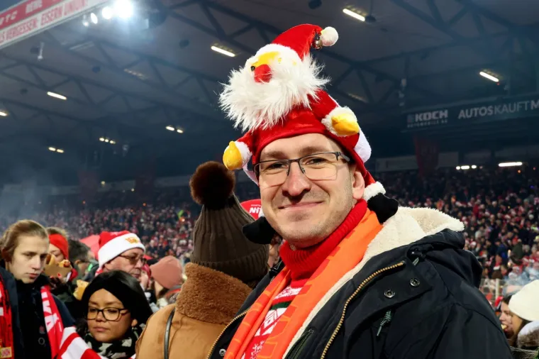 Skoro 30 tisuća ljudi do&scaron;lo na stadion uoči Božića, sada svi pričaju o onome &scaron;to su radili