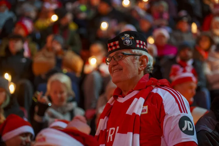 Skoro 30 tisuća ljudi do&scaron;lo na stadion uoči Božića, sada svi pričaju o onome &scaron;to su radili