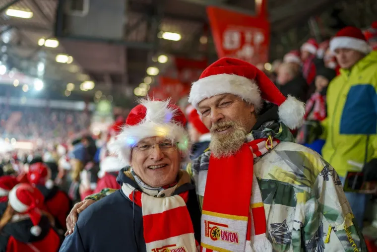 Skoro 30 tisuća ljudi do&scaron;lo na stadion uoči Božića, sada svi pričaju o onome &scaron;to su radili