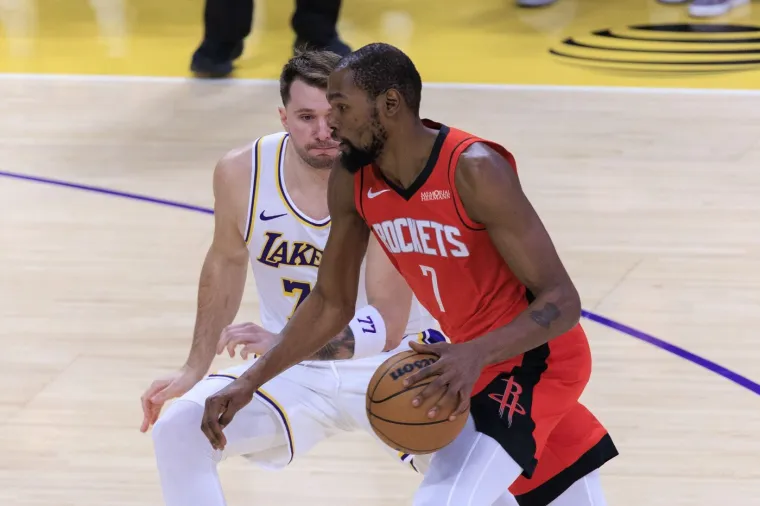 NBA na Božić: Pogledajte tenisice Dončića i ekipe i kakav je potez u svlačionici povukao čudesni Slovenac