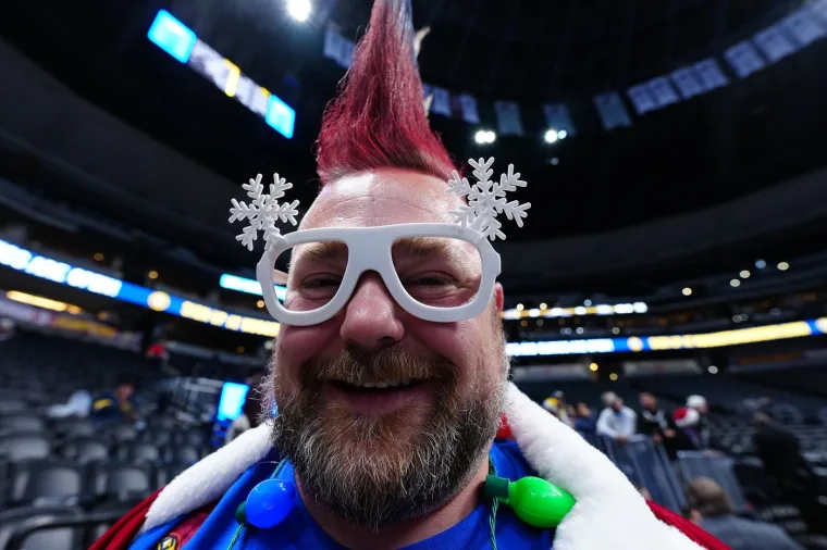 Cheerleadersice zapalile atmosferu, pojavio se Grinch i Vilenjak: Božić u NBA-u ne&scaron;to je posebno