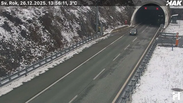 Nesreće na autocestama i zimski uvjeti, na granici se čeka i do pet sati