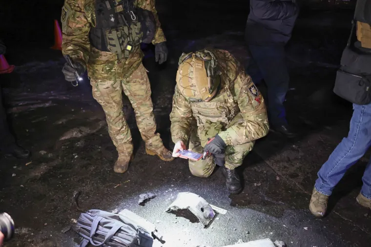 Kijev pod zračnom uzbunom vi&scaron;e od 10 sati: Rusi bez milosti udaraju projektilima i dronovima