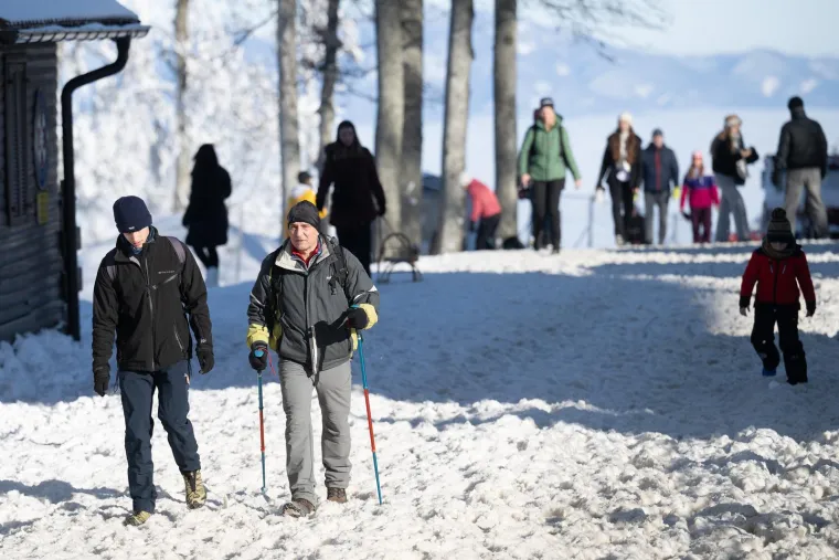 Božićna čarolija na Sljemenu! Zagrepčani uživali u snježnoj idili: Pogledajte fotografije