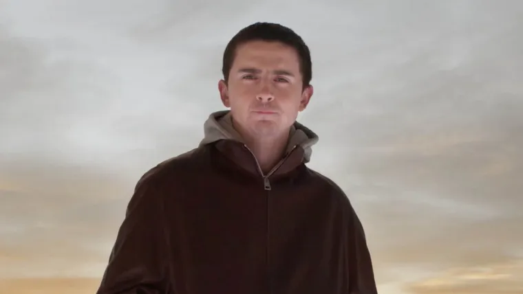 Samozatajni holivudski zavodnik u&scaron;ao je u tridesete, a u vezi je s poznatom 'Jennericom'