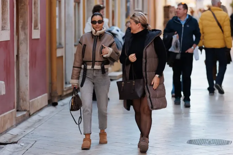 Zadranke kao da su se natjecale koja će obući kraću minicu! Pogledajte koja je 'pobijedila'