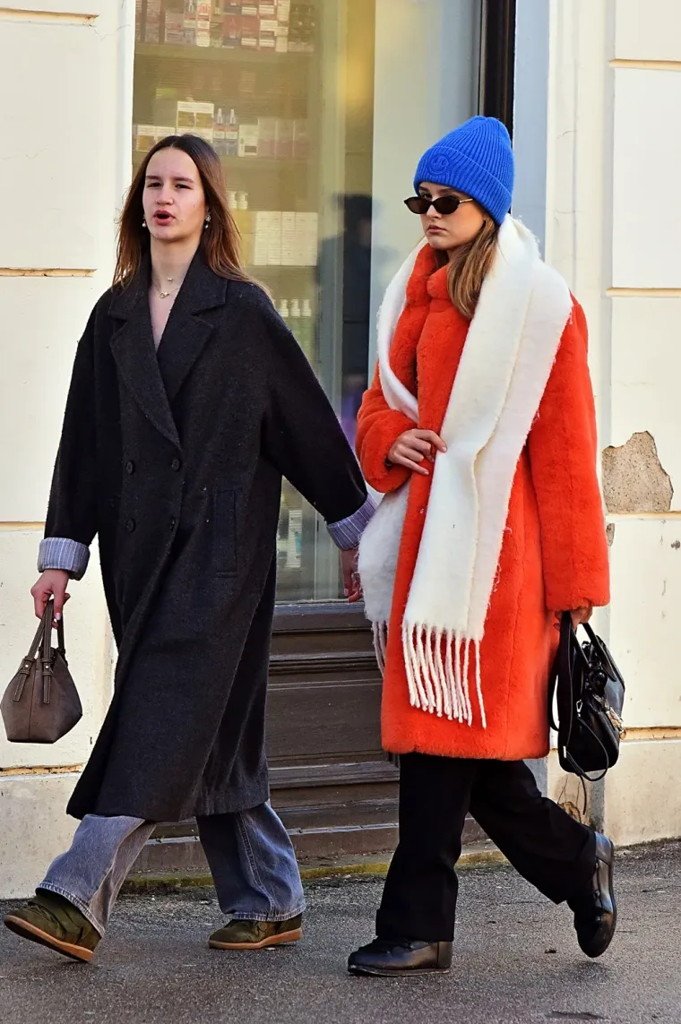 Crnka u bundi zaustavila Varaždin: Svi pogledi bili su uprti u njezine noge, a jasno je i za&scaron;to