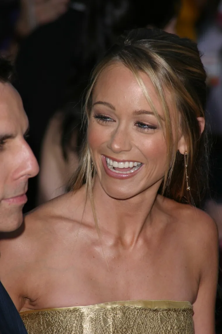 Sjećate se seksipilne Bonnie iz 'Prijatelja'? Danas blista u braku s Benom Stillerom