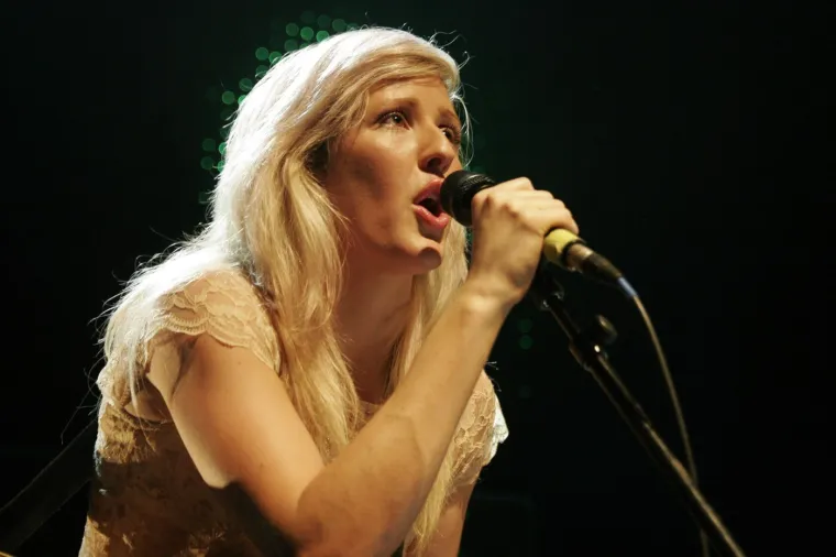 Optužuju je da je 'promijenila lice': Sjećate li se kako je Ellie izgledala na početku karijere?