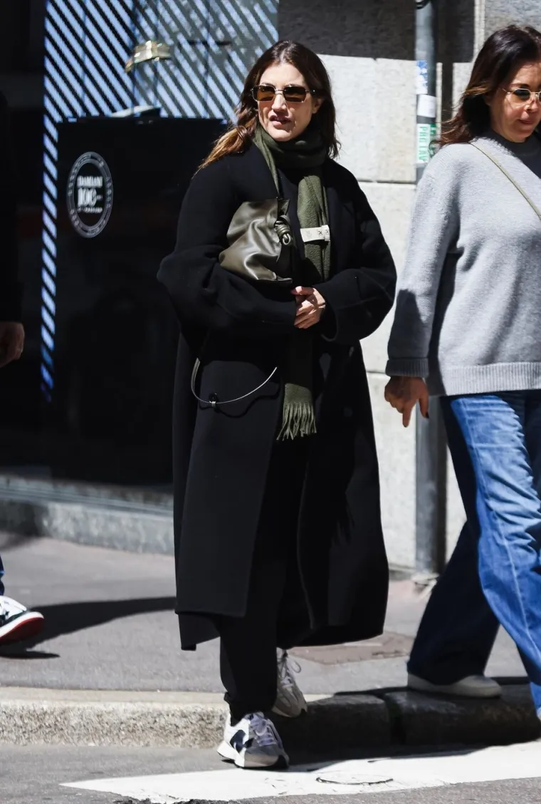 Adam pored sebe ima pravu ljepoticu: Jackie Sandler mami poglede zavidnom figurom