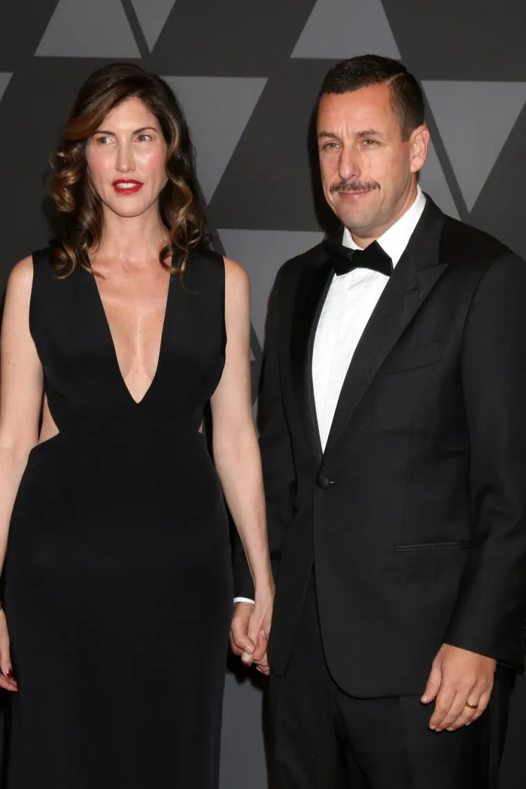 Adam pored sebe ima pravu ljepoticu: Jackie Sandler mami poglede zavidnom figurom