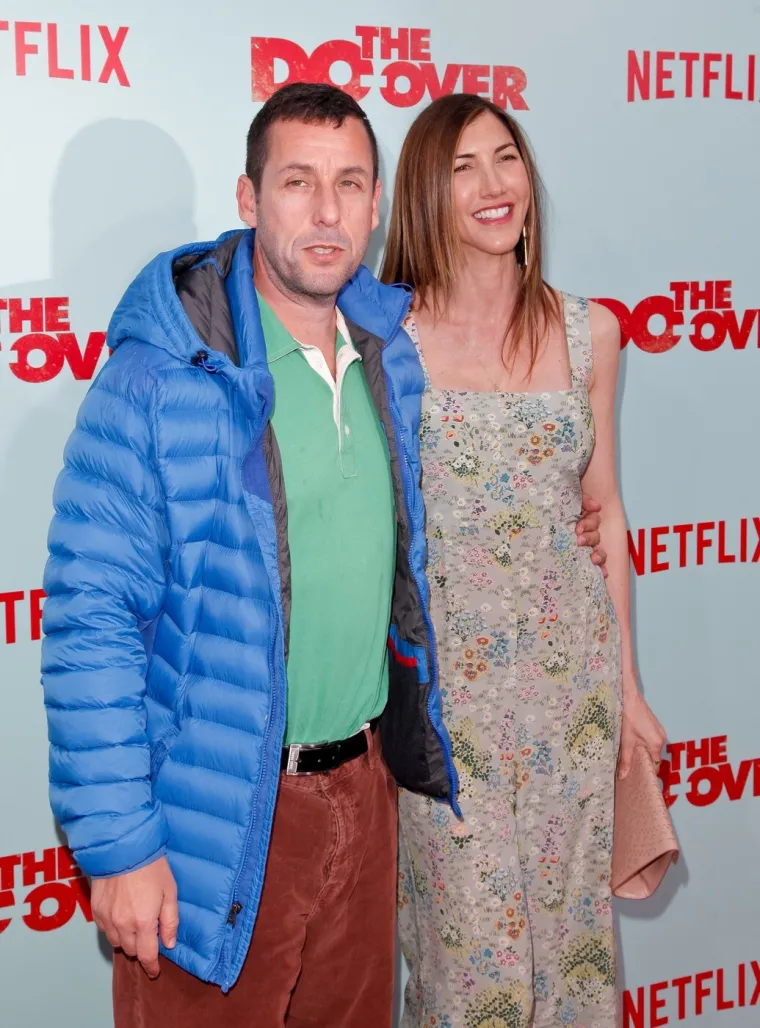 Adam pored sebe ima pravu ljepoticu: Jackie Sandler mami poglede zavidnom figurom