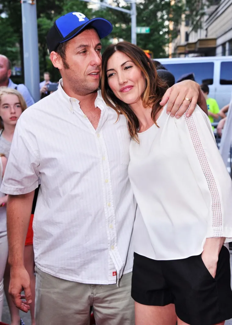 Adam pored sebe ima pravu ljepoticu: Jackie Sandler mami poglede zavidnom figurom