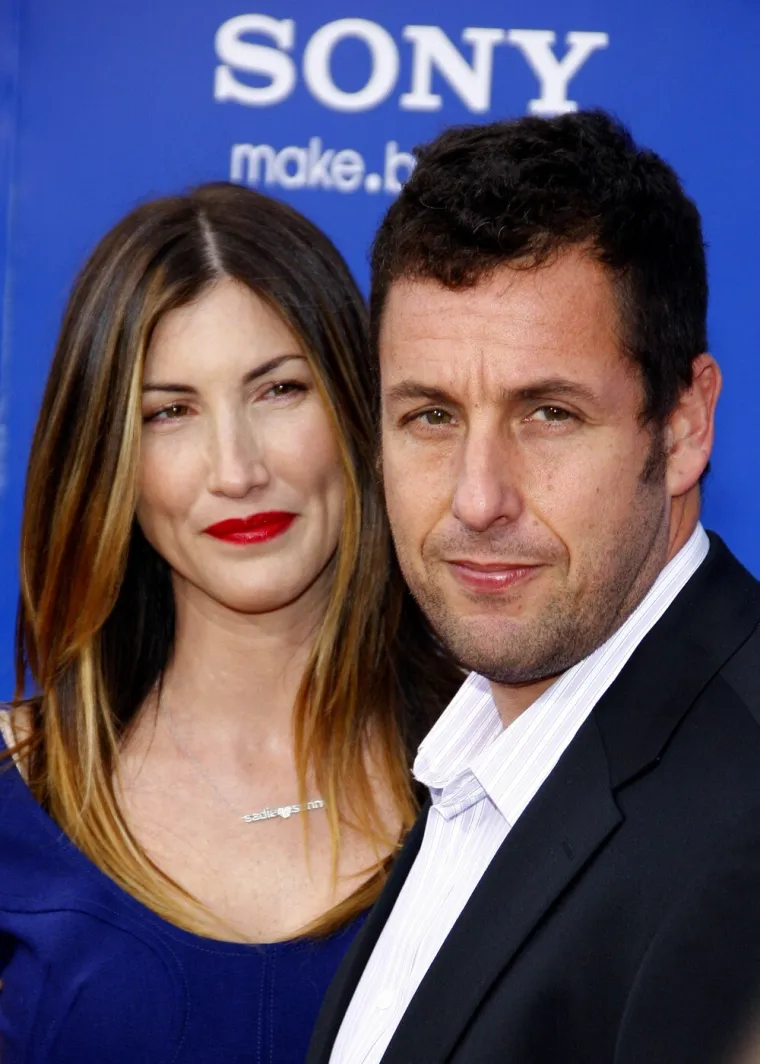 Adam pored sebe ima pravu ljepoticu: Jackie Sandler mami poglede zavidnom figurom