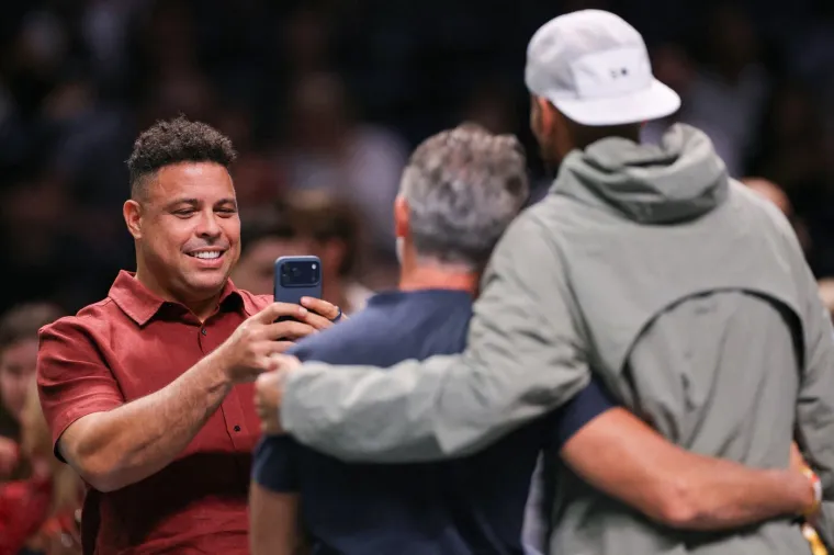 Bitka spolova ili cirkus? Zločesti dečko deklasirao prvu tenisačicu svijeta, kritike se slijevaju sa svih strana