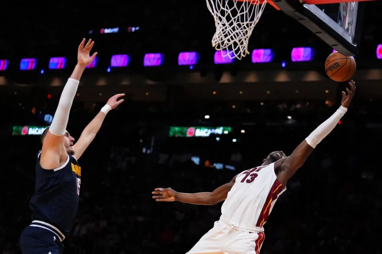 Pogledajte trenutak koji je &scaron;okirao Srbiju i NBA: Jokić se ozlijedio na potpuno bizaran način