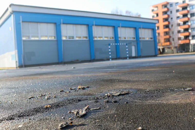 Ovo su prizori jutro nakon! Eksplozija zatresla kvartove, na igrali&scaron;tu ostala rupa