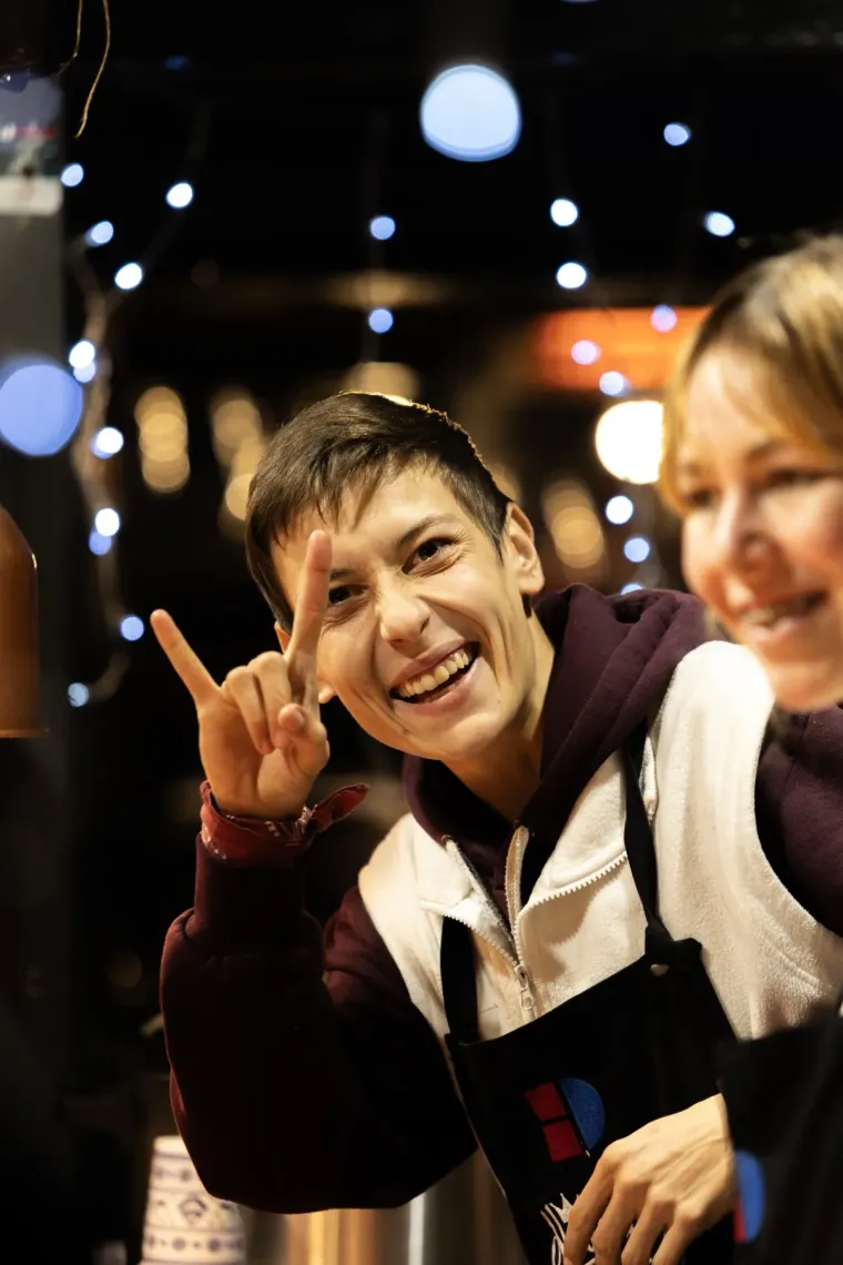 Kakva elegancija: Dok je Elemental zagrijavao Zadrane, dama u sivom plijenila pažnju iz publike