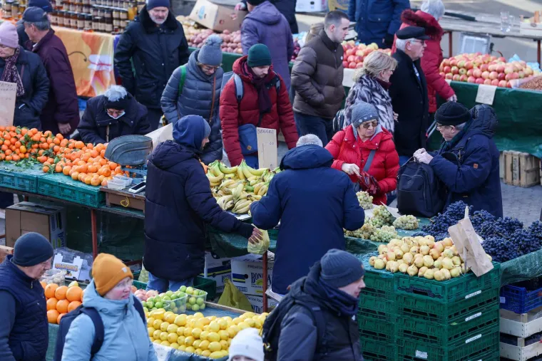 Nevjerojatne gužve na zagrebačkom Dolcu: Građani pohrlili po jednu namirnicu - a nije meso