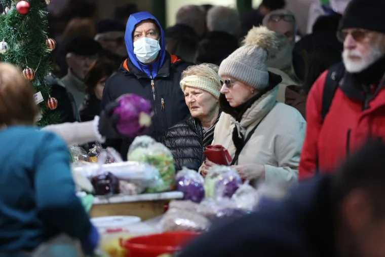 Nevjerojatne gužve na zagrebačkom Dolcu: Građani pohrlili po jednu namirnicu - a nije meso
