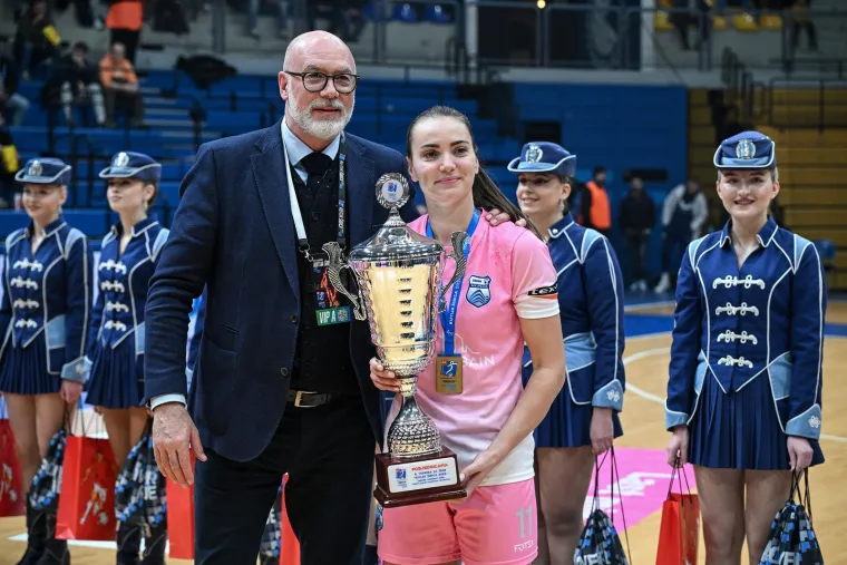 Finale Kutije &scaron;ibica za žene ponudilo spektakl: Iskre frcale na sve strane