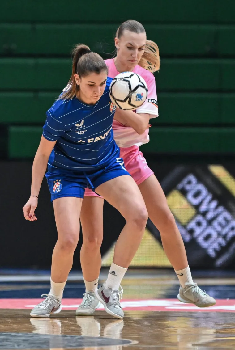 Finale Kutije &scaron;ibica za žene ponudilo spektakl: Iskre frcale na sve strane