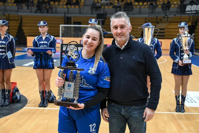 Finale Kutije &scaron;ibica za žene ponudilo spektakl: Iskre frcale na sve strane