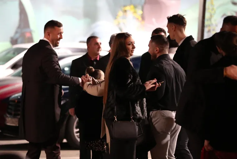 Na terenu zvijer, a u &scaron;tiklama prava ljepotica: Ovako je Sandra Perković izgledala na vjenčanju