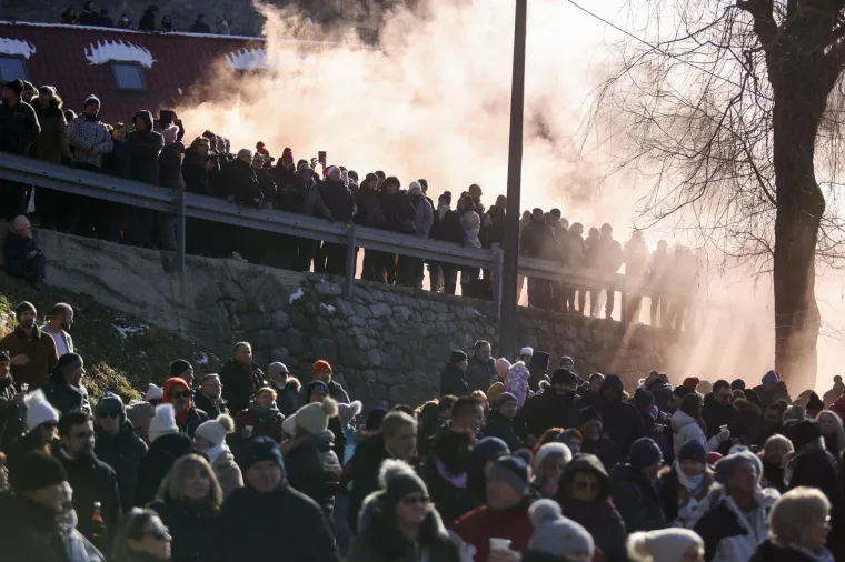 U Fužinama je već veselo: Dočekali su Novu godinu u dobrom raspoloženju
