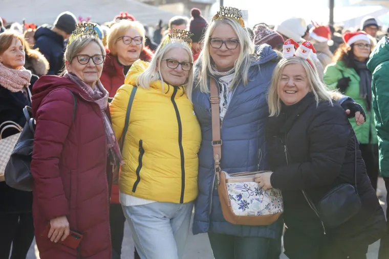 U Fužinama je već veselo: Dočekali su Novu godinu u dobrom raspoloženju