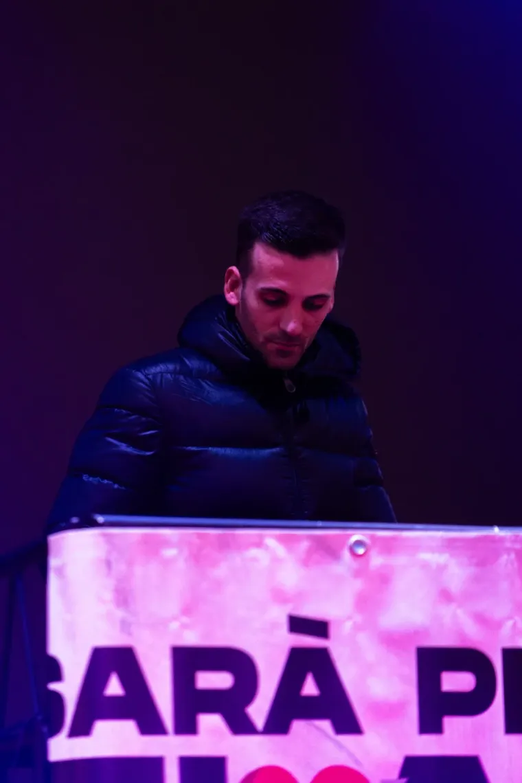 Djevojke osvajale poglede slučajnih prolaznika u Zadru: Brojne ljepotice uživale na Adventu