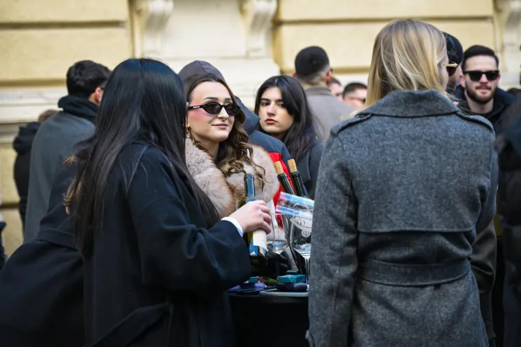 Ludnica u centru Zagreba je krenula! Pogledajte tko se sve pojavio i kako se slavilo na &scaron;pici