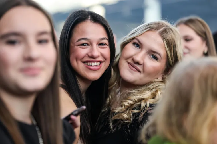 Vratila se u Zagreb i napravila show: Pogledajte atmosferu s dočeka s Prijovićkom!