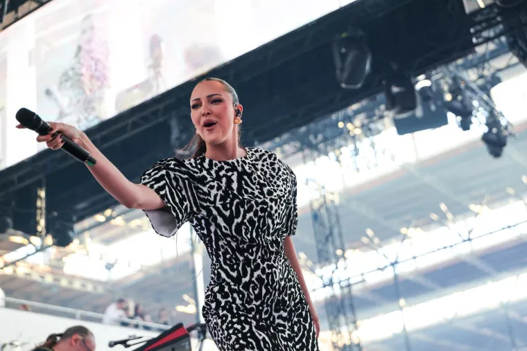 Vratila se u Zagreb i napravila show: Pogledajte atmosferu s dočeka s Prijovićkom!