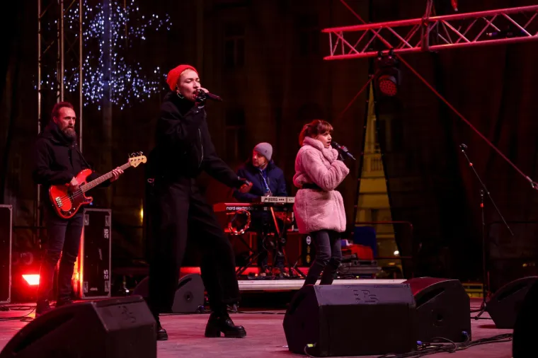 Pogledajte prizore s novogodi&scaron;njeg spektakla u Zagrebu: U najluđoj noći drmaju rock i punk!