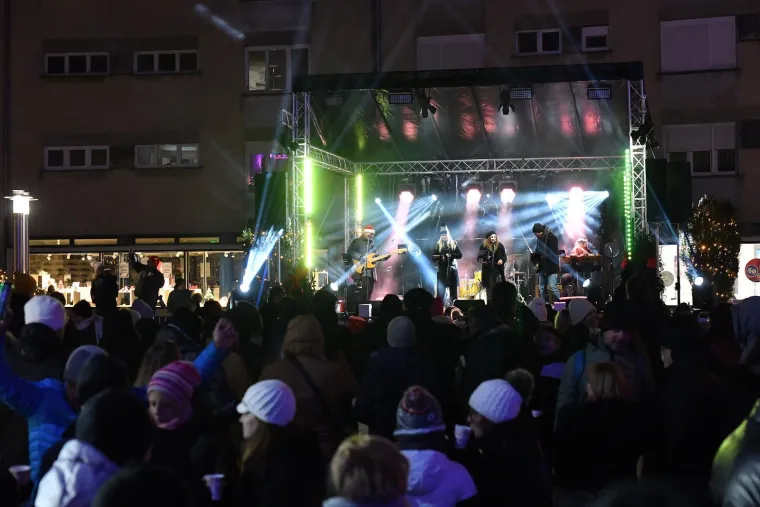 Od Zagreba do Dubrovnika: Evo kako se slavilo i tko je sve zabavljao ljude u najluđoj noći