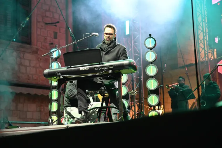 Slavlje se nastavlja: Petar Gra&scaron;o Dubrovčanima priredio spektakl, tisuće ljudi stiglo na Stradun