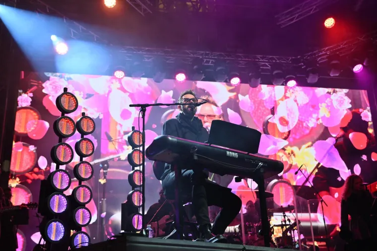 Slavlje se nastavlja: Petar Gra&scaron;o Dubrovčanima priredio spektakl, tisuće ljudi stiglo na Stradun