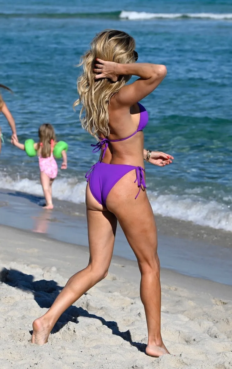 Ona ima 47 godina?! Sylvie Meis opasno podigla temperaturu u minijaturnom badiću