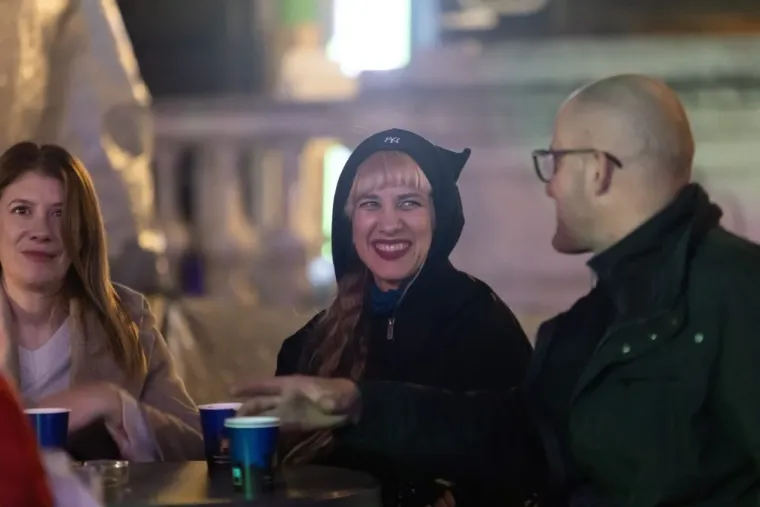 Dok je Vojko pjevao, ona je mamila poglede: Svi se okretali za lijepom Zadrankom