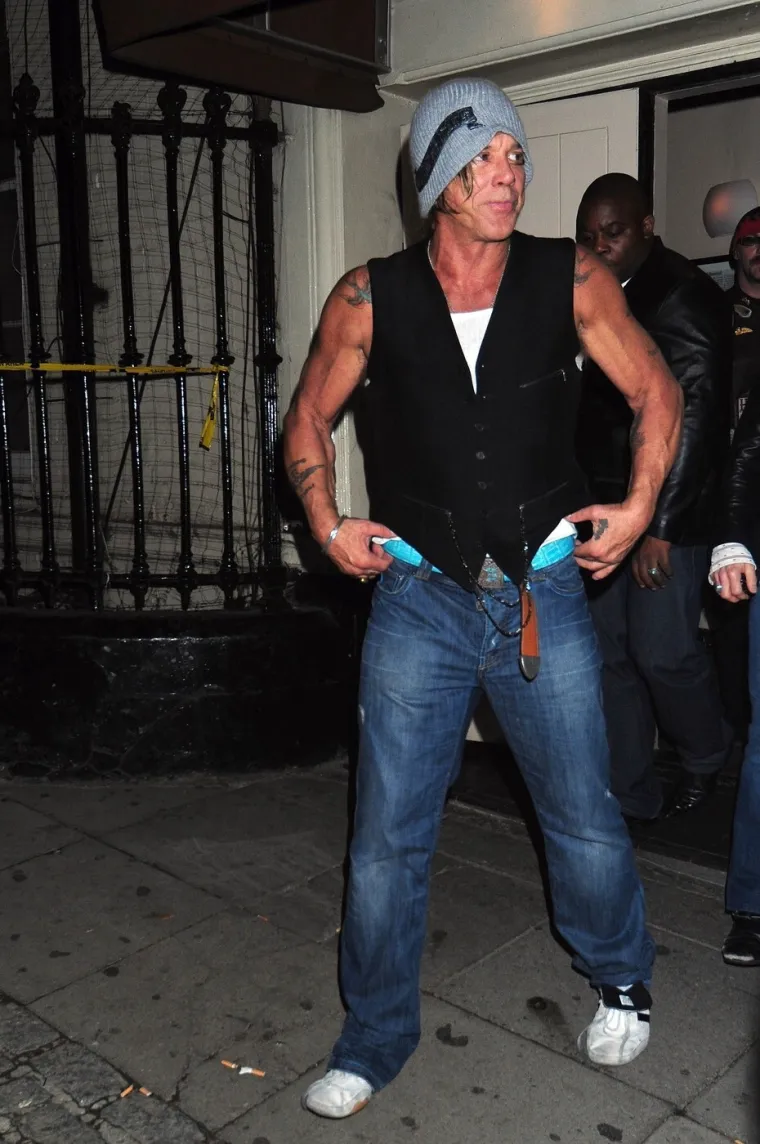 Zabrinjavajuće fotografije holivudske zvijezde 'procurile' u javnost: Prijeti mu deložacija