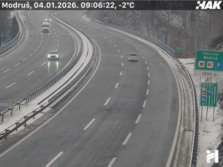 Pogledajte prizore snijega i leda na cestama diljem Hrvatske: Dvije nesreće na A3!