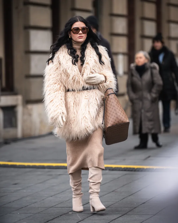 Nova godina u Zagrebu započela sa stilom: Zgodne djevojke u bundama osvojile su &scaron;picu