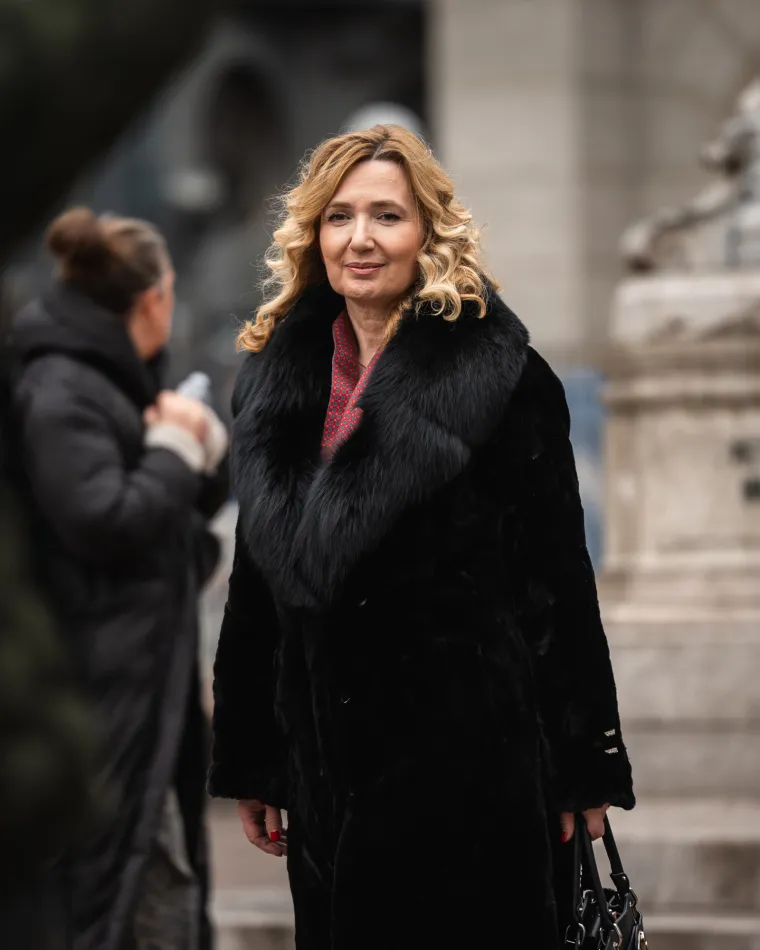 Nova godina u Zagrebu započela sa stilom: Zgodne djevojke u bundama osvojile su &scaron;picu